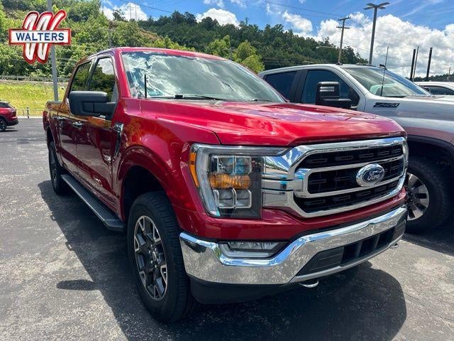 2021 Ford F-150 XLT 4WD SuperCrew 5.5' Box in Red — front three-quarter view