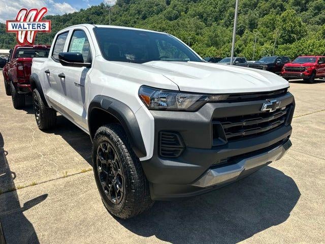 2026 Chevrolet Colorado Trail Boss in Summit White — front three-quarter view