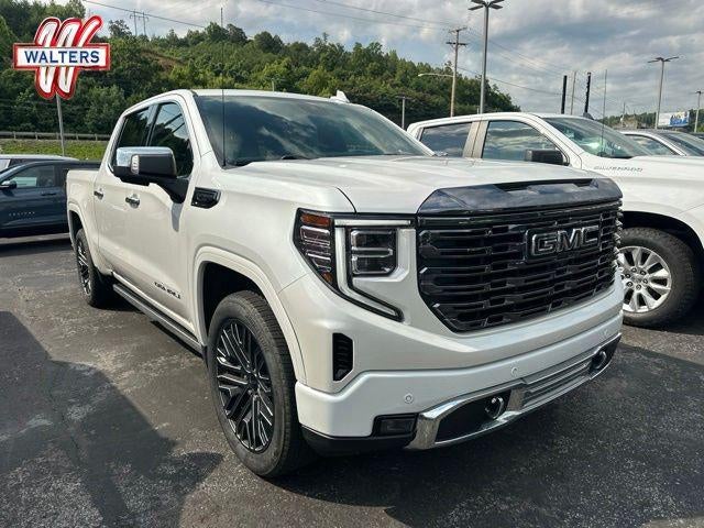 2022 GMC Sierra 1500 Crew Cab Short Box 4-Wheel Drive Denali Ultimate in White Frost Tricoat — front three-quarter view