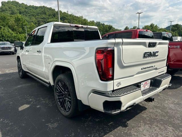 2022 GMC Sierra 1500 — interior view