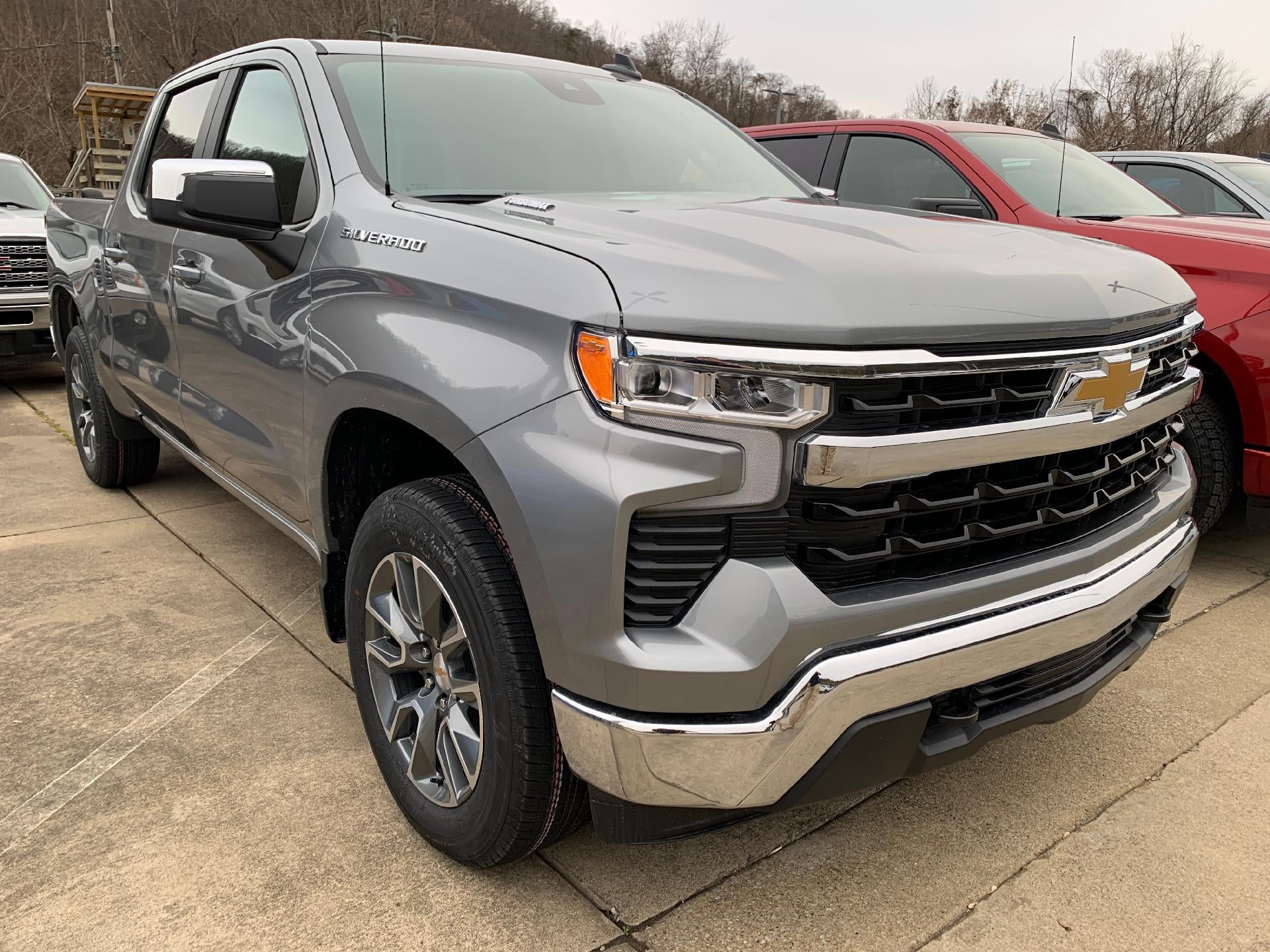 2026 Chevrolet Silverado 1500 LT Crew Cab 4x4 in Sterling Gray Metallic — front three-quarter view