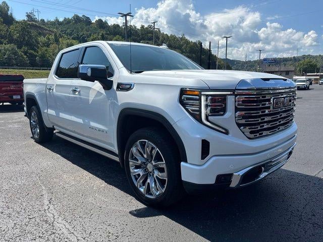 2025 GMC Sierra 1500 Crew Cab Short Box 4-Wheel Drive Denali in White Frost Tricoat — front three-quarter view