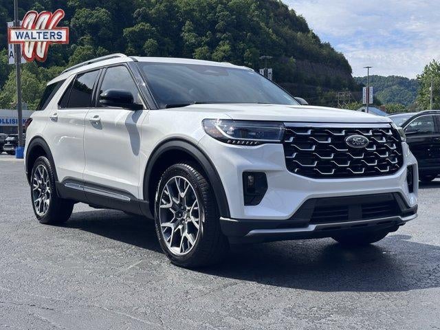 2025 Ford Explorer Platinum 4WD in Star White Metallic Tri-Coat — front three-quarter view