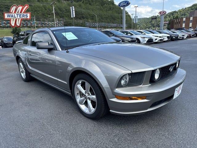 2008 Ford Mustang 2dr Cpe GT Premium in Vapor Metallic — front three-quarter view