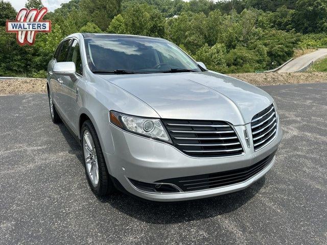 2019 Lincoln MKT 3.5L AWD Reserve in Ingot Silver Metallic — front three-quarter view