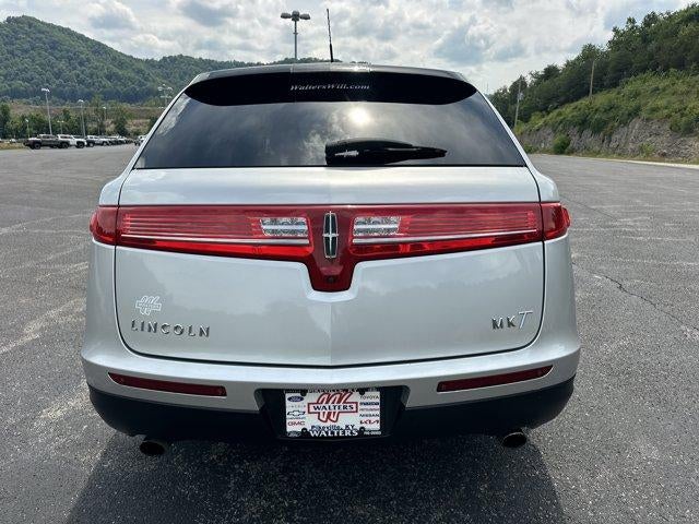 2019 Lincoln MKT — rear three-quarter view