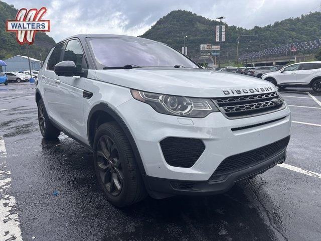 2019 Land Rover Discovery Sport HSE 4WD in Yulong White Metallic — front three-quarter view