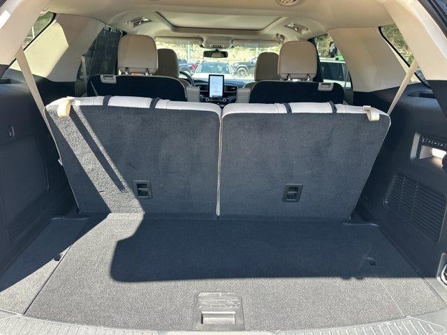 2023 Ford Explorer — interior view