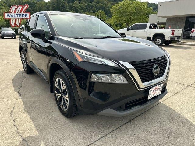 2023 Nissan Rogue AWD SV in Super Black — front three-quarter view